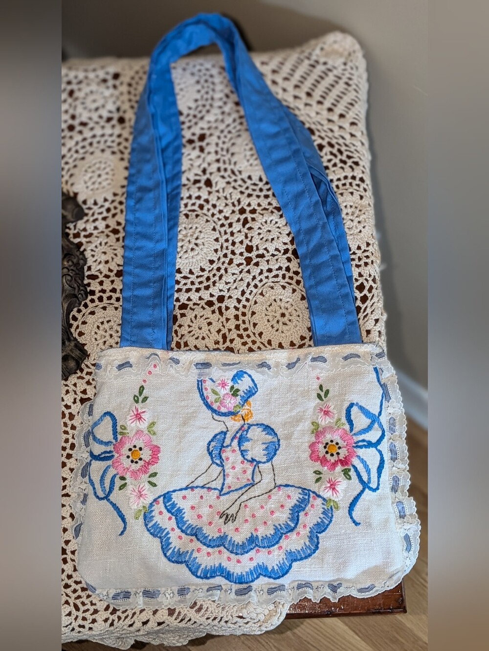 Handmade Embroidered Lady Small Handbag Floral Lace